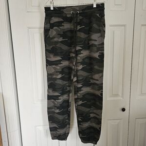 Wild Fable High-Rise Vintage Jogger Sweatpants (Gray Camo)